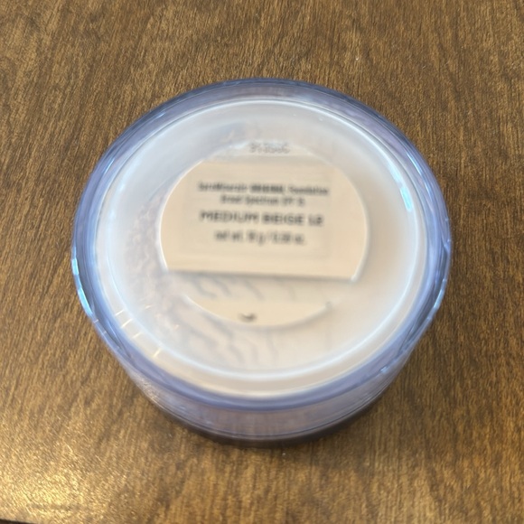 Bare minerals foundation - Picture 3 of 4